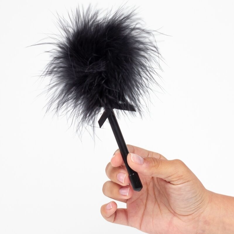 Mini Black Duster