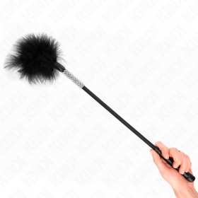 Fusta de plumas con mango de pedrería de 50 cm