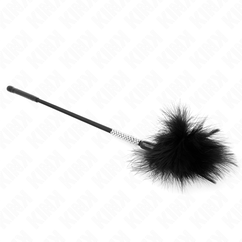 Fusta de plumas con mango de pedrería de 50 cm